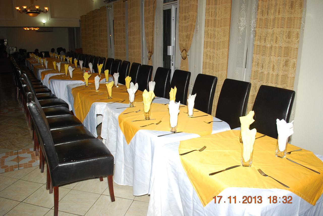 Hotel Vivi Palace Matadi Exterior foto