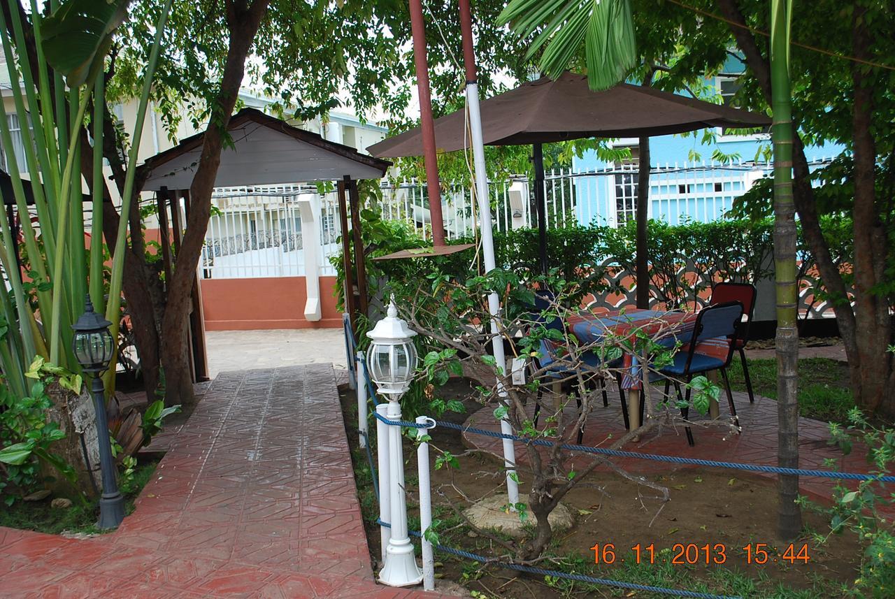 Hotel Vivi Palace Matadi Exterior foto