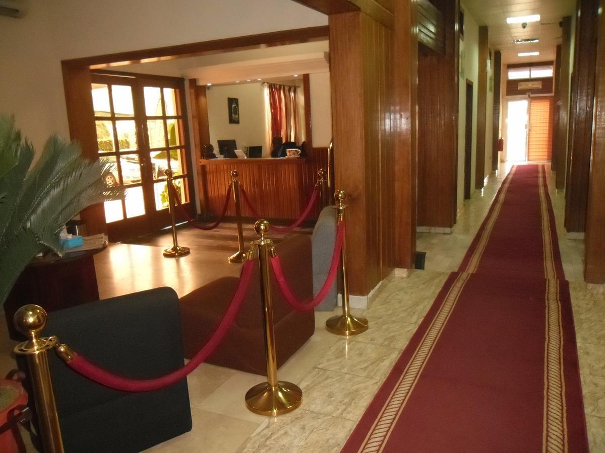 Hotel Vivi Palace Matadi Exterior foto