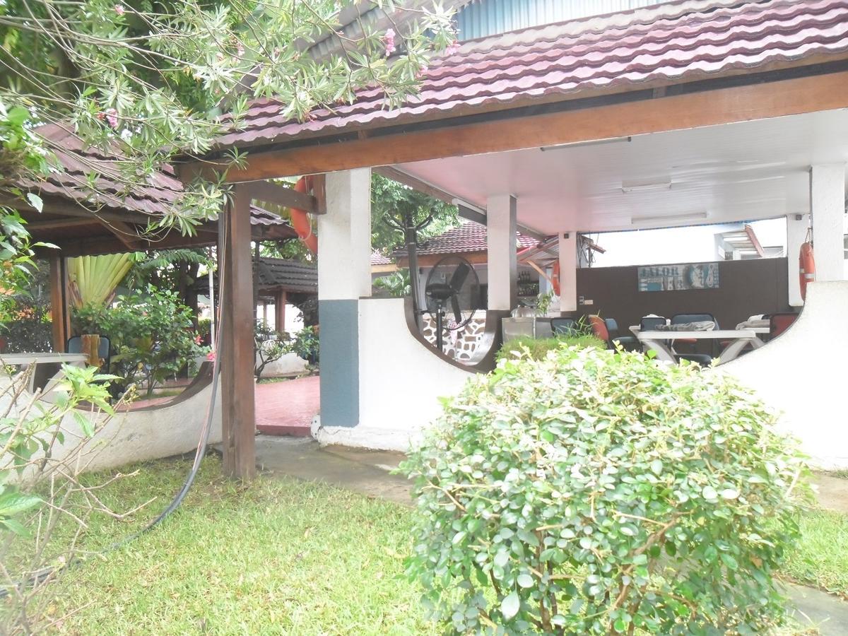 Hotel Vivi Palace Matadi Exterior foto