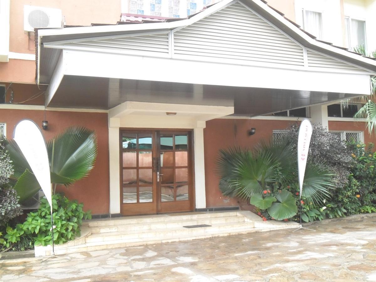 Hotel Vivi Palace Matadi Exterior foto