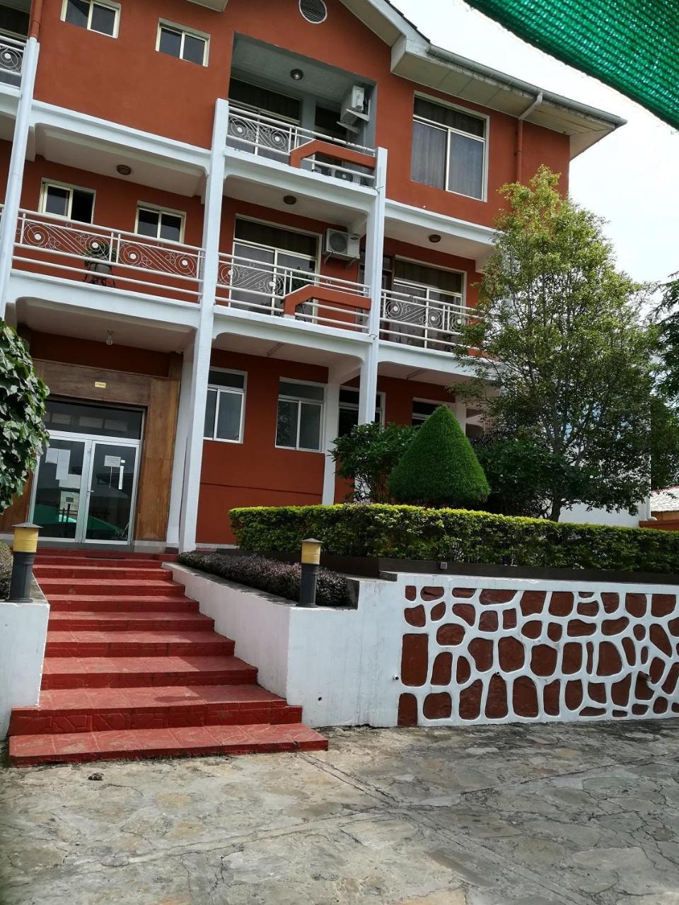 Hotel Vivi Palace Matadi Exterior foto