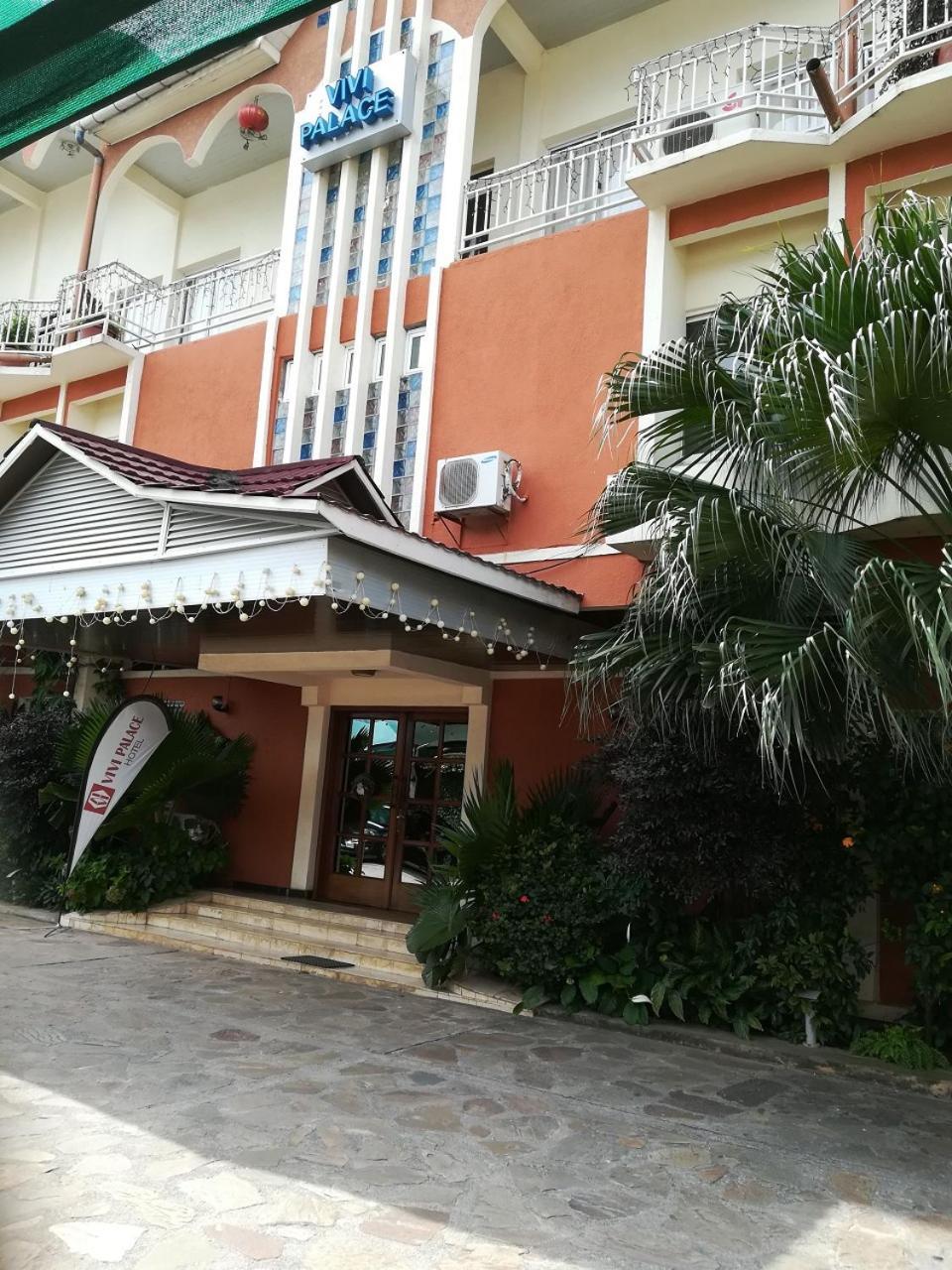 Hotel Vivi Palace Matadi Exterior foto