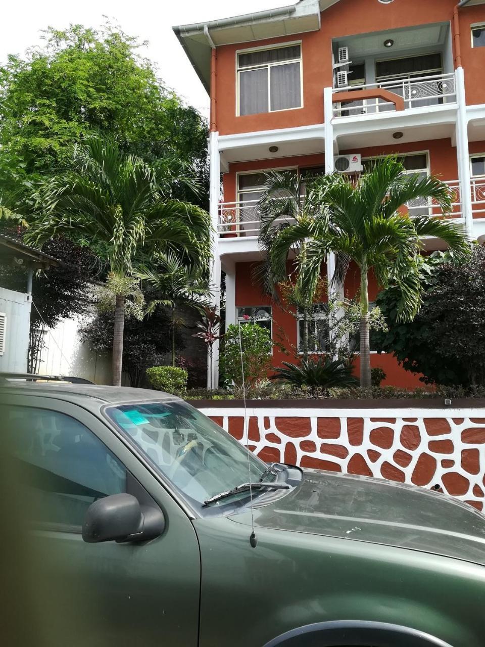 Hotel Vivi Palace Matadi Exterior foto